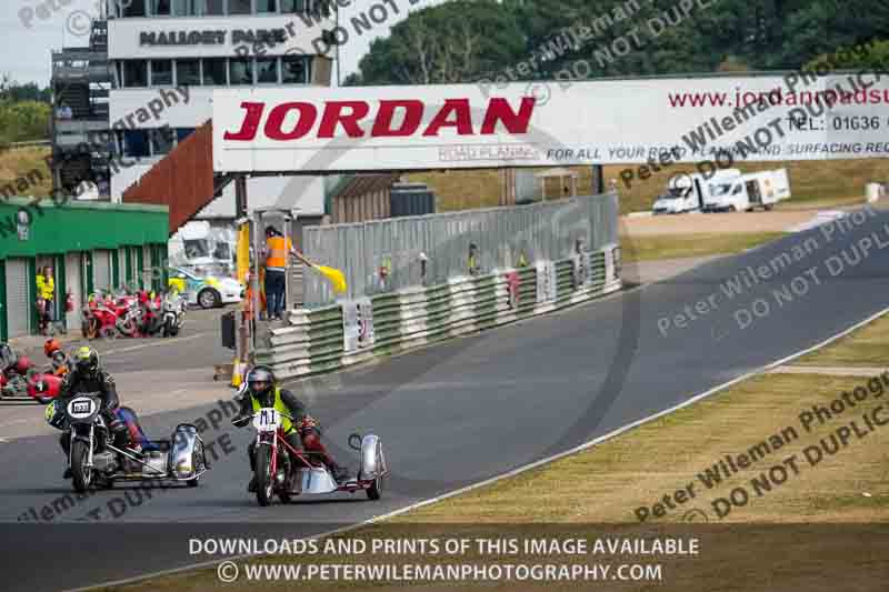 Vintage motorcycle club;eventdigitalimages;mallory park;mallory park trackday photographs;no limits trackdays;peter wileman photography;trackday digital images;trackday photos;vmcc festival 1000 bikes photographs